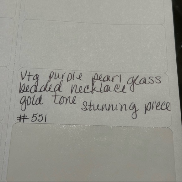 Vintage faux glass pearl with gold metal accents and chain - Picture 6 of 7